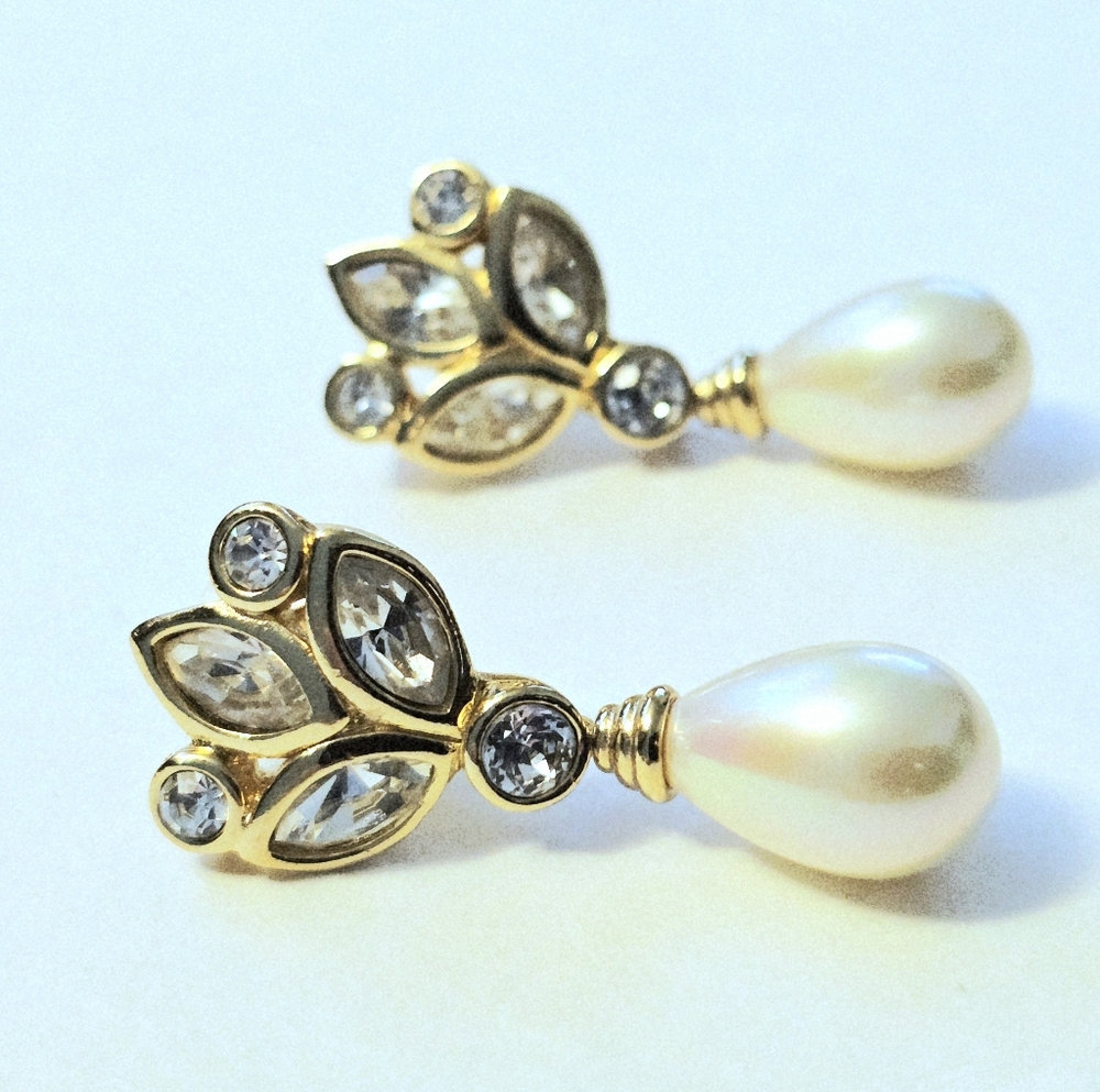 Christian Dior Vintage 90s pearl drop Swarovski crystal dangle earrings - Picture 3 of 10
